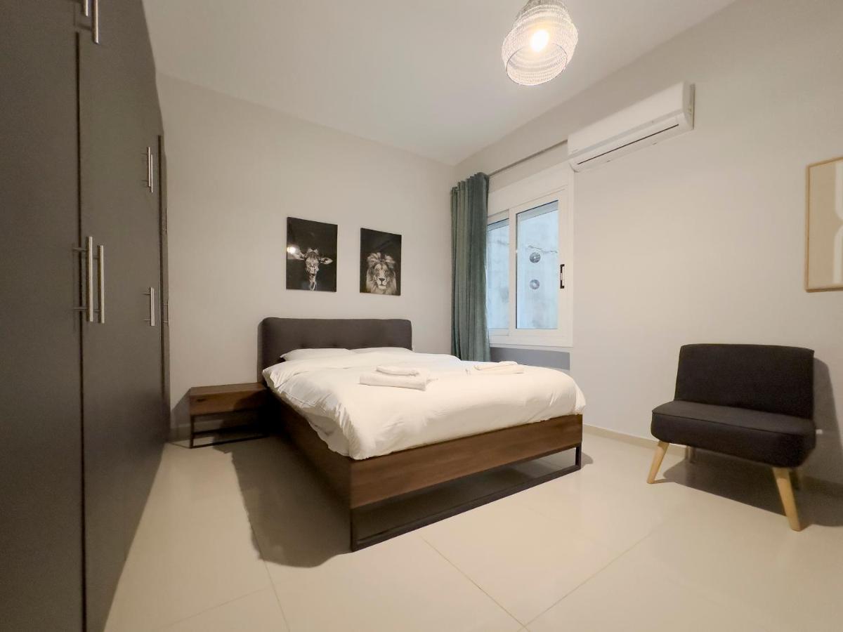Satovriandou Spacious 128Sqm Apt In Athens Exterior photo